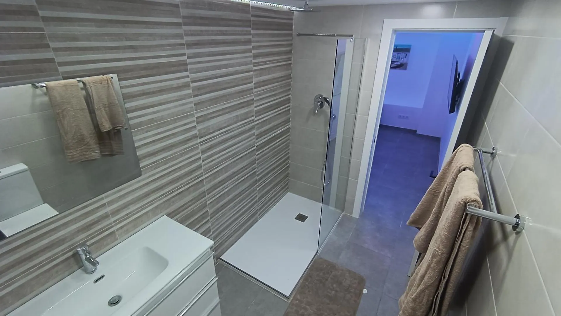 Vip Poolsuite Calafell